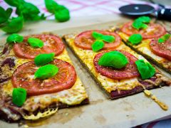 Low Carb Pizza Margherita