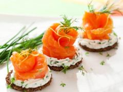 Low Carb Brot mit Lachs