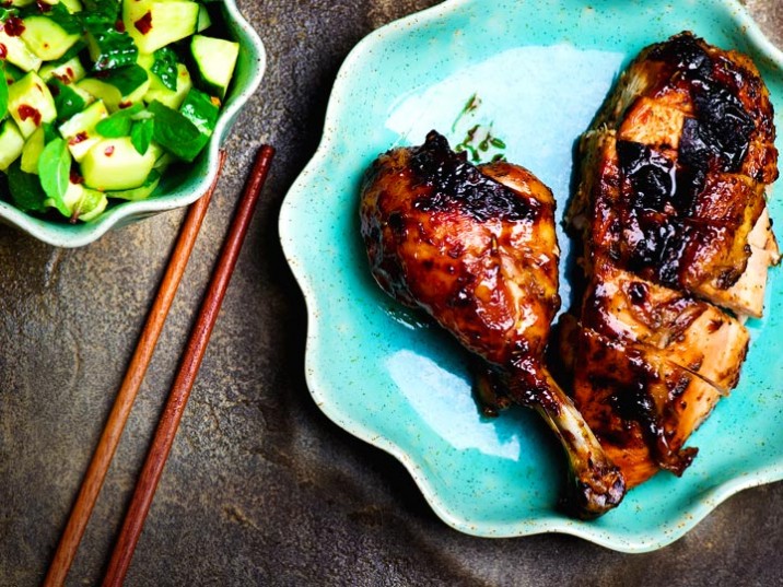 Asiatisches Hähnchen mit Gurkensalat Asiatisches Hähnchen mit Gurkensalat
