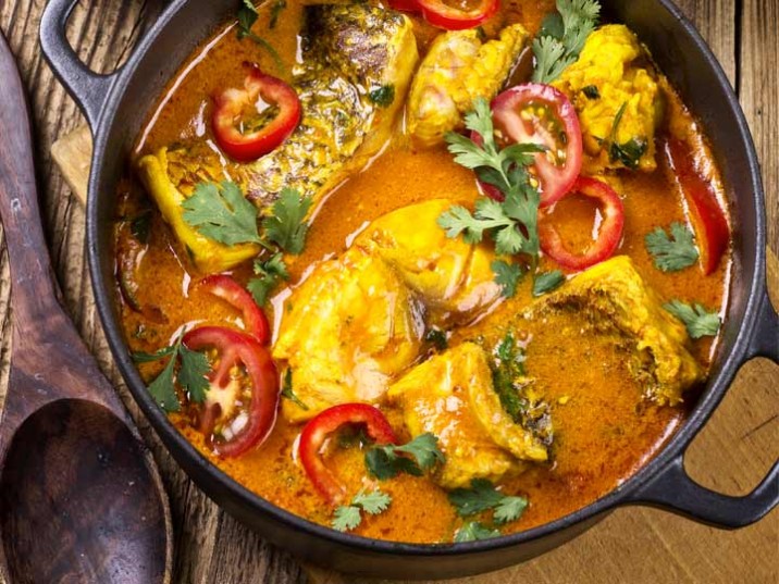 Brasilianischer Fischeintopf - Moqueca de peixe Brasilianischer Fischeintopf - Moqueca de peixe