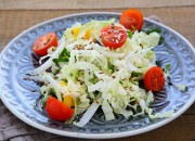 Chinakohl Salat mit Leinsamen und Sesam