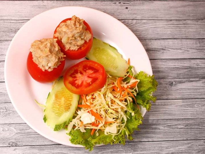 Gefüllte Thunfisch-Tomaten Gefüllte Thunfisch-Tomaten