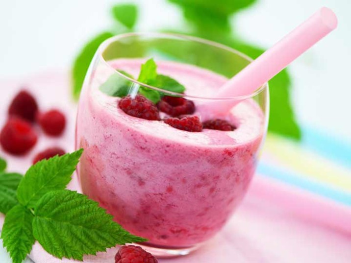 Himbeer-Buttermilch Smoothie