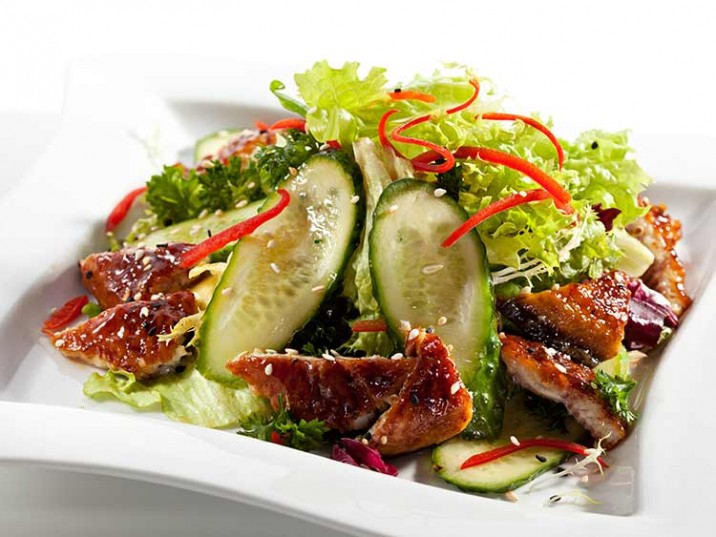 Japanischer Salat mit Fisch Japanischer Salat mit Fisch