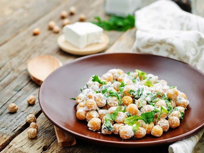 Kichererbsen Salat mit Feta und Petersilie Kichererbsen Salat mit Feta und Petersilie