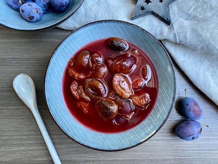 Low Carb Pflaumenkompott Low Carb Pflaumenkompott