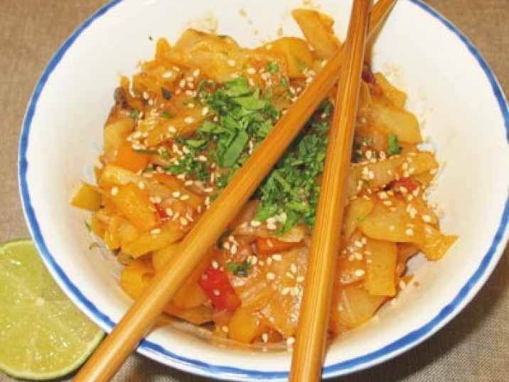 Low Carb Weißkohl nach chinesischer Art Low Carb Weißkohl nach chinesischer Art