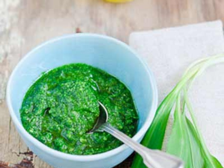 Pesto aus Bärlauch Pesto aus Bärlauch