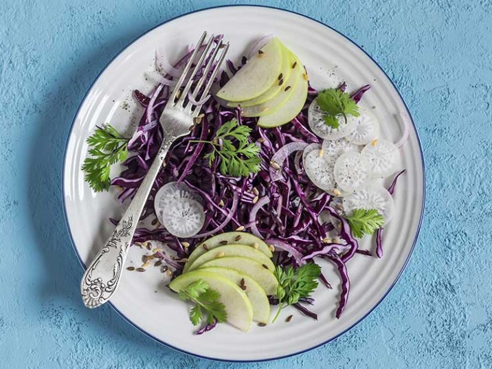 Rotkohl-Apfel-Salat