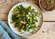 Salat mit grünem Spargel und Linsen