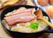 Sauerkraut mit Schweinebauch