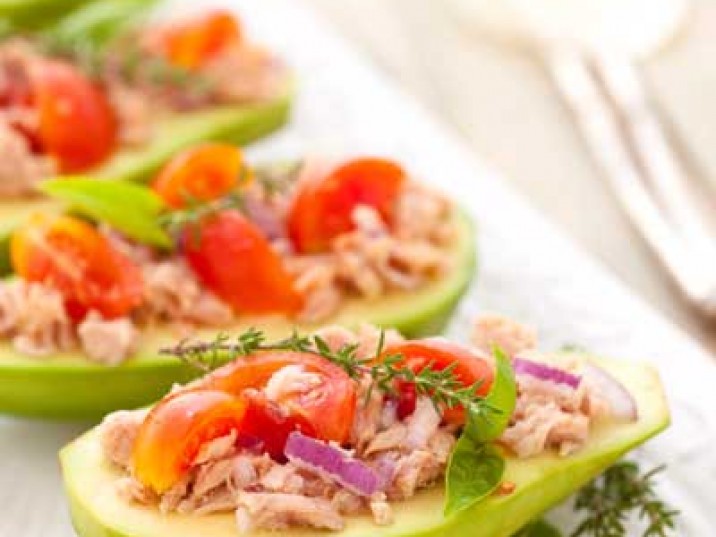 Thunfisch in Avocado Boote Thunfisch in Avocado Boote
