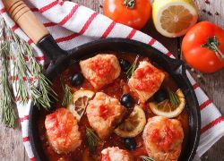 Fischpfanne in mediterraner Tomatensauce