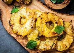 Gegrillte Ananas