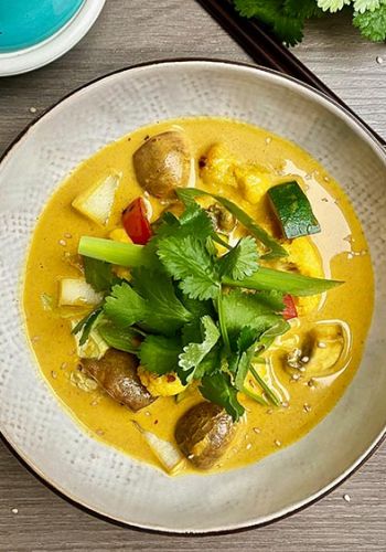 Gemüse-Curry mit Champignons und Blumenkohl