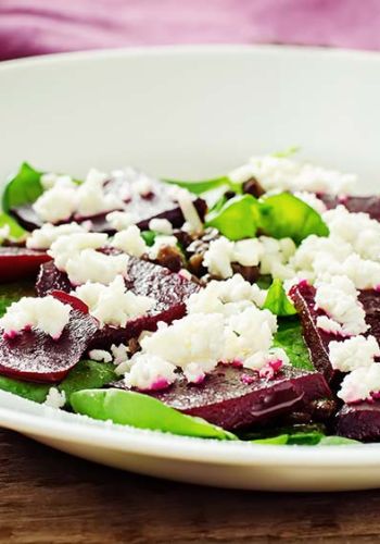 Rote Bete Salat mit Spinat und Feta