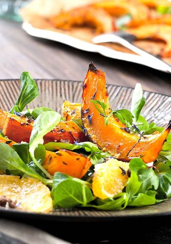 Feldsalat mit Kürbis und Orangen