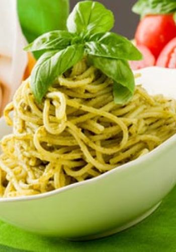 Low Carb Pasta mit Basilikum