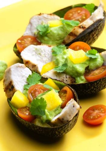 Avocado-Hähnchen-Salat mit Avocado-Dip