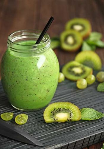 Green-Smoothie - mit Kiwi und Ingwer