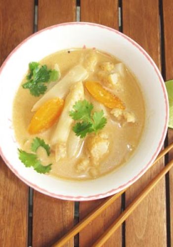 Spargel Kokos-Curry Suppe
