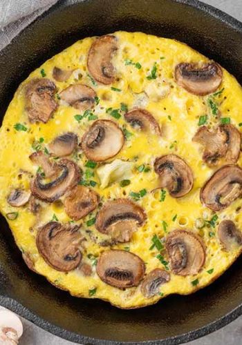 Low Carb Omelett mit Pilzen und Kräutern