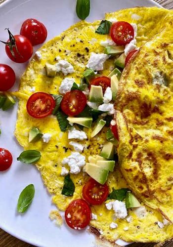 Omelette mit Tomaten und Feta