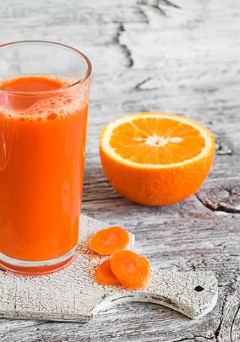 Möhren-Orangen-Ingwer Saft