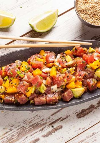Thunfischsalat mit Avocado und Mango