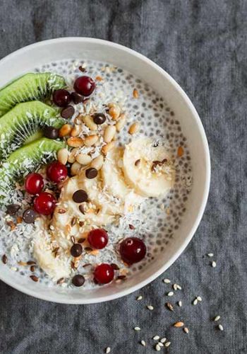 Chia-Bowl mit Kiwi und Banane