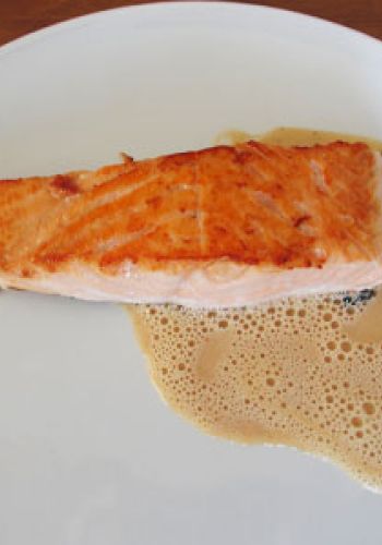 Low Carb Lachs mit Rettichschaum