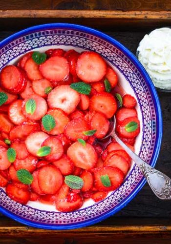 Low Carb Erdbeerdessert