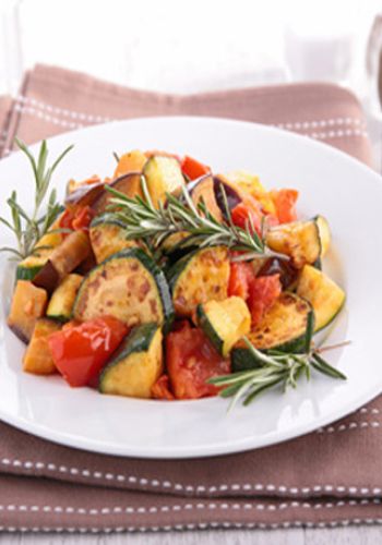Low Carb Zucchini - Tomatensalat