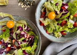 Schneller Rohkost-Salat mit Kernen